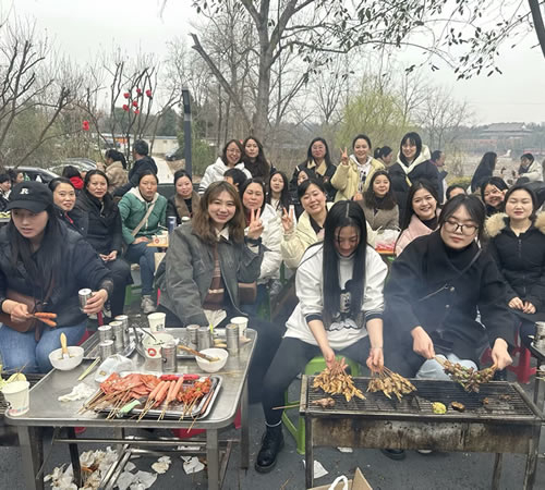 綿陽(yáng)市先鋒醫(yī)療器械有限公司—— 慶祝“3.8婦女節(jié)”，共赴燒烤盛宴，致敬巾幗風(fēng)采